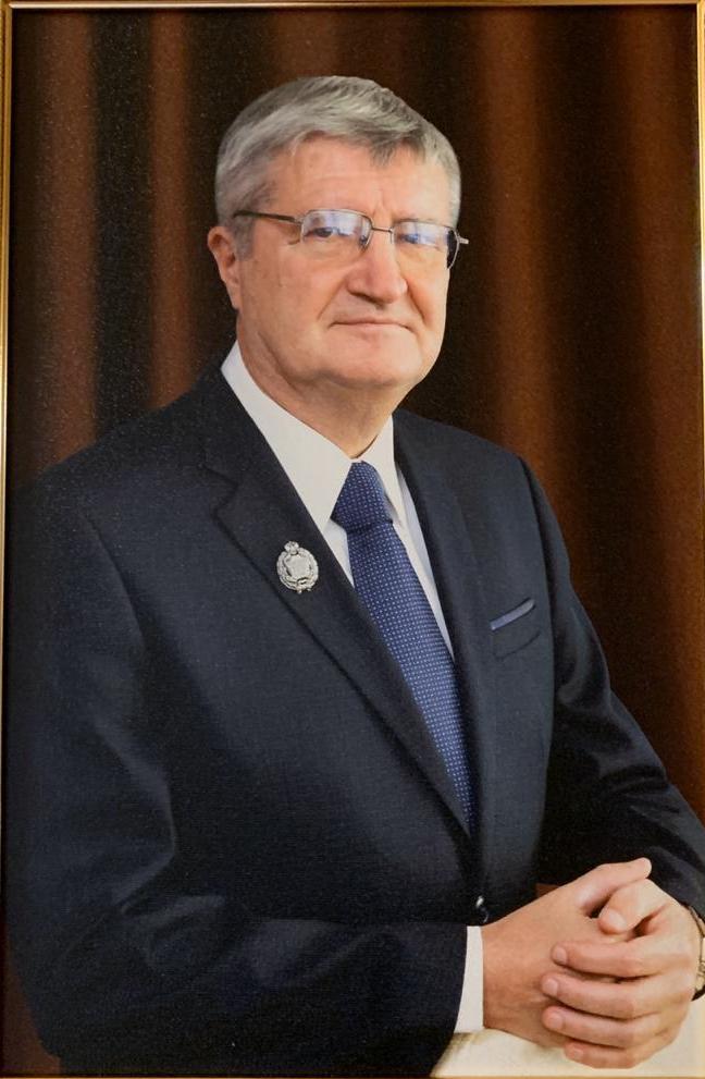             Балахонский Виталий Витальевич
    