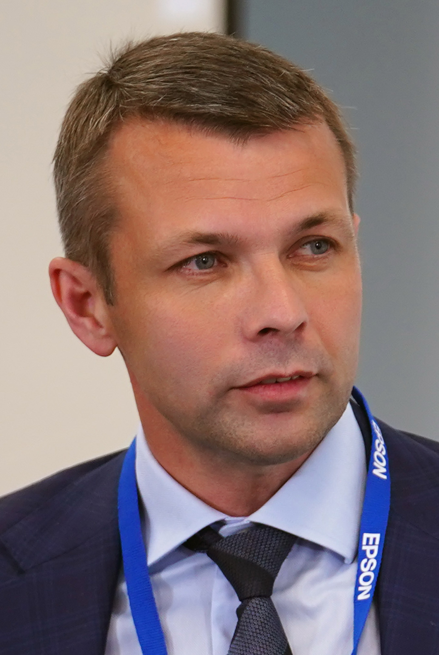             Бавсун Максим Викторович
    